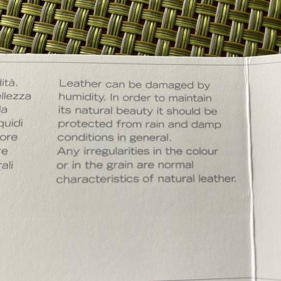 Uni-Sex SALVATORE FERRAGAMO Calfskin CARD CASE - Picture 10 of 11